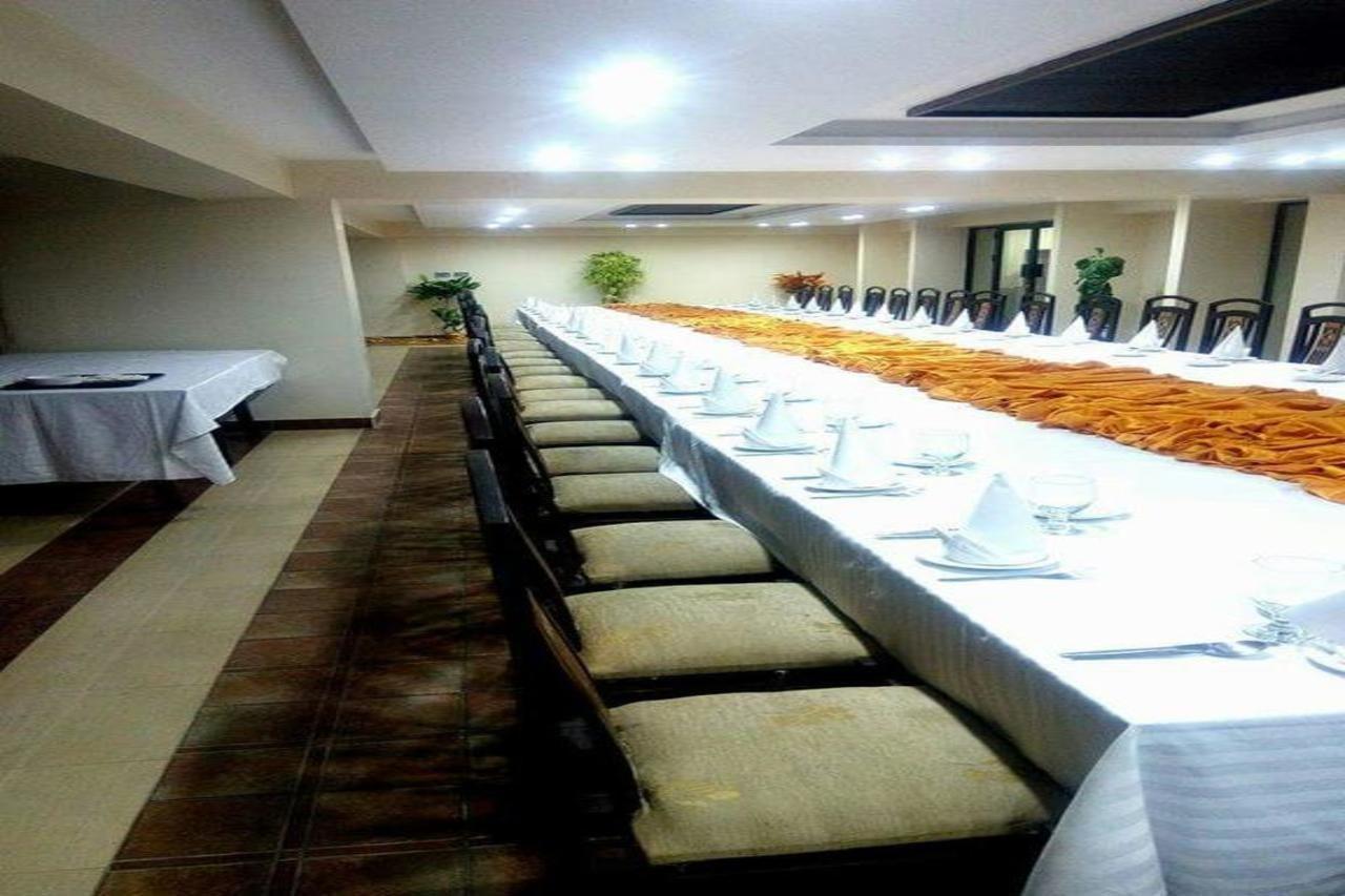 Bling Hotel International Multan Eksteriør bilde