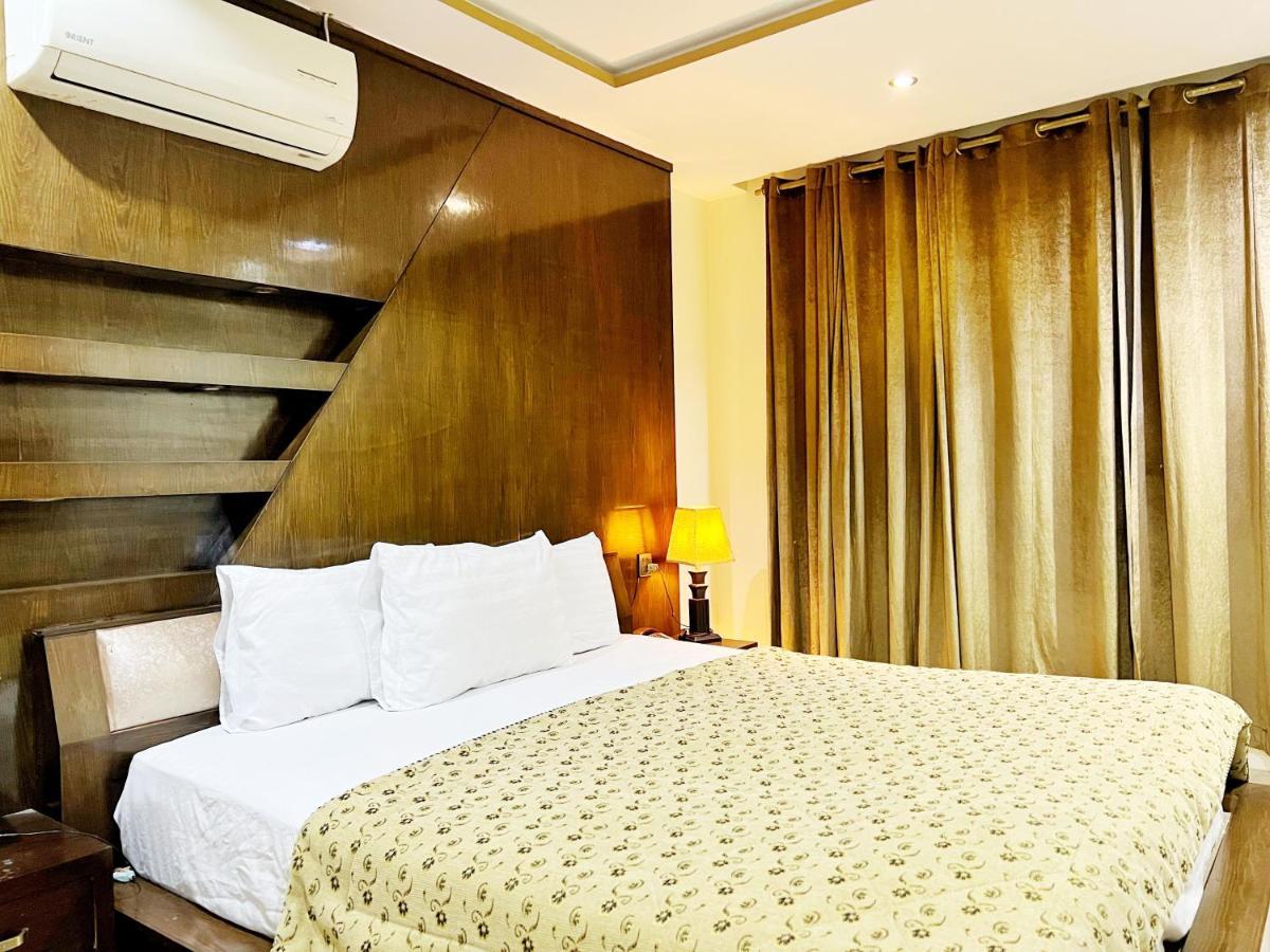 Bling Hotel International Multan Eksteriør bilde