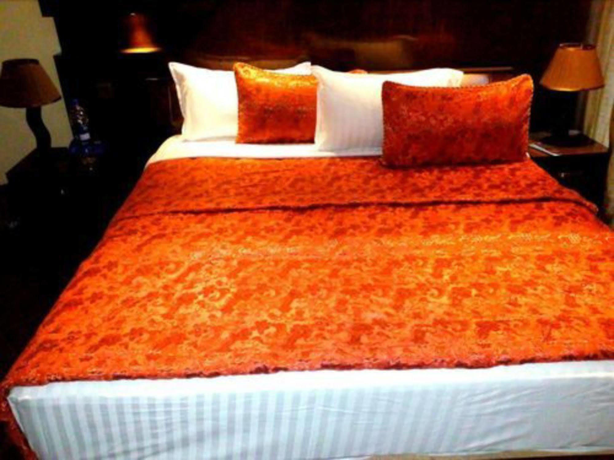 Bling Hotel International Multan Eksteriør bilde